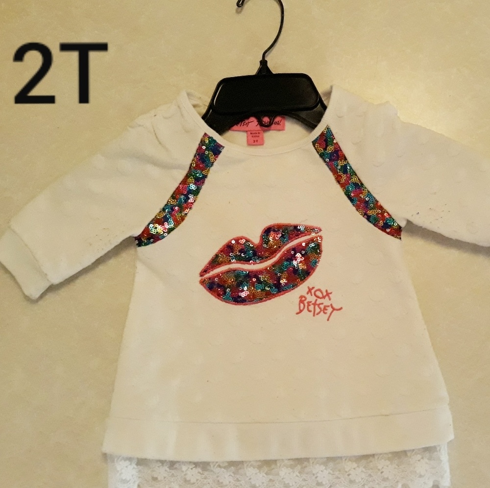 Girls clothing